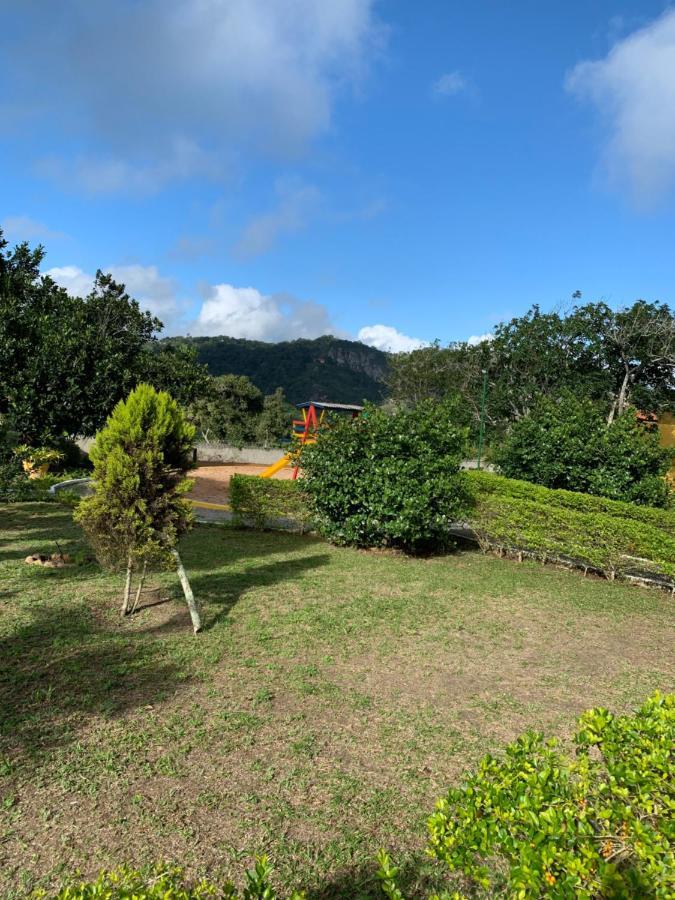 Flat Em Serra Negra - Pe - Condominio Proximo Bodega De Veio, Shows E Eventos 베제로스 외부 사진